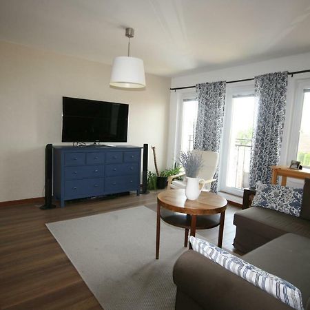 Topoľčany Walnut Apartment With Sauna And Pond מראה חיצוני תמונה