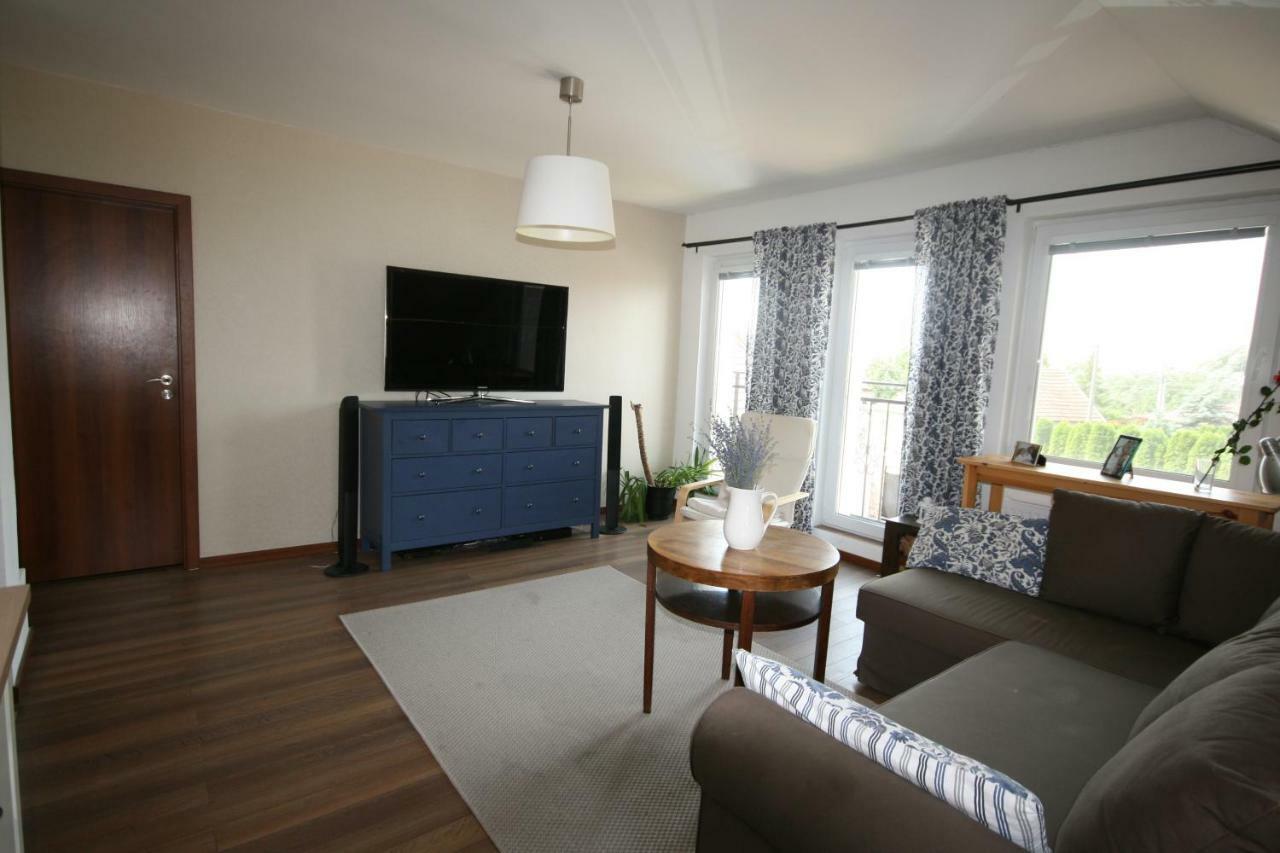 Topoľčany Walnut Apartment With Sauna And Pond מראה חיצוני תמונה