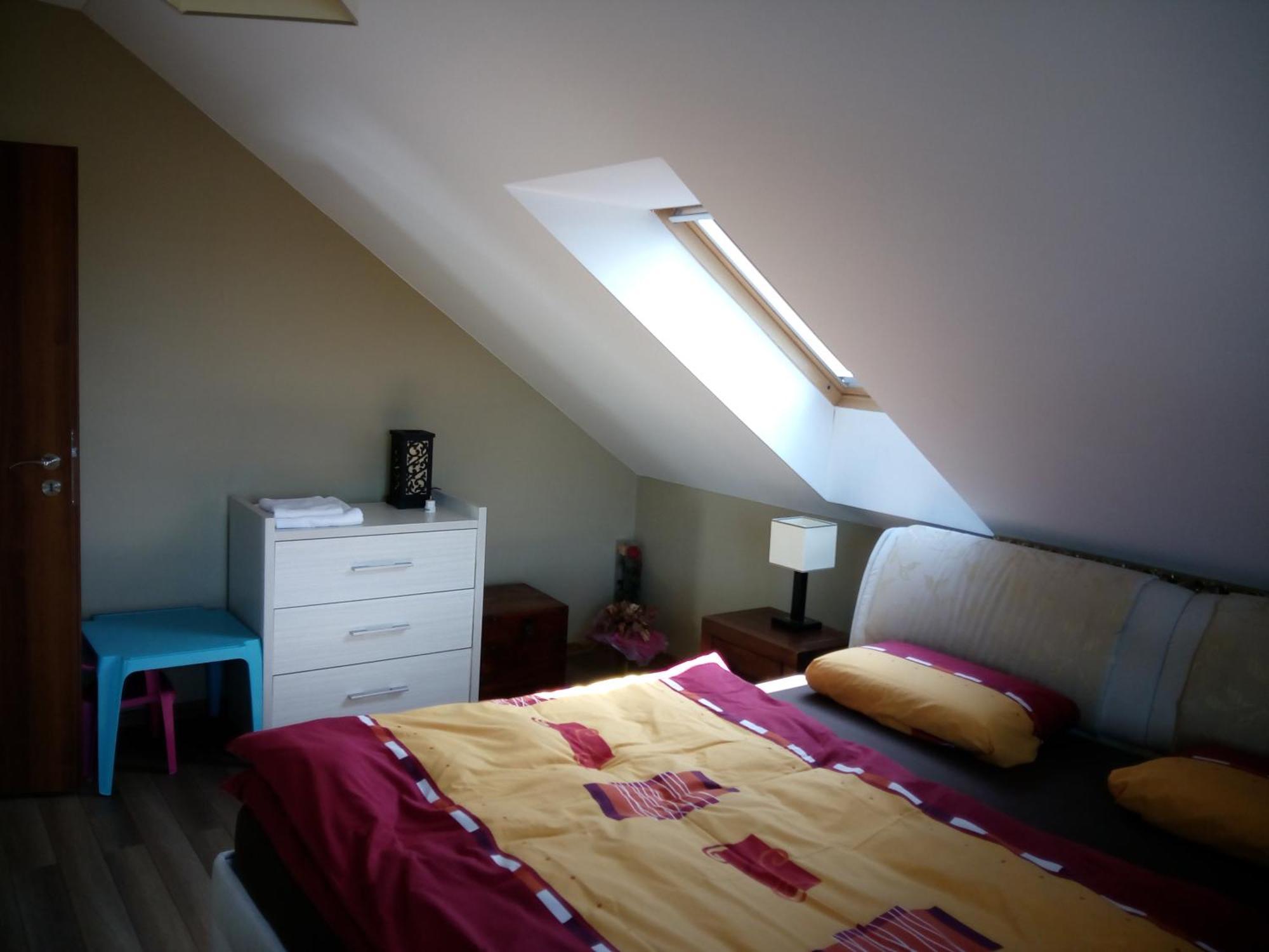 Topoľčany Walnut Apartment With Sauna And Pond מראה חיצוני תמונה